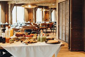 Lodji Hotel