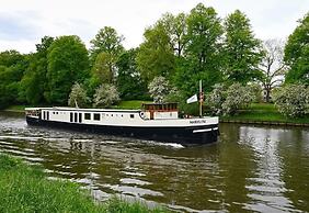 MS Marylou