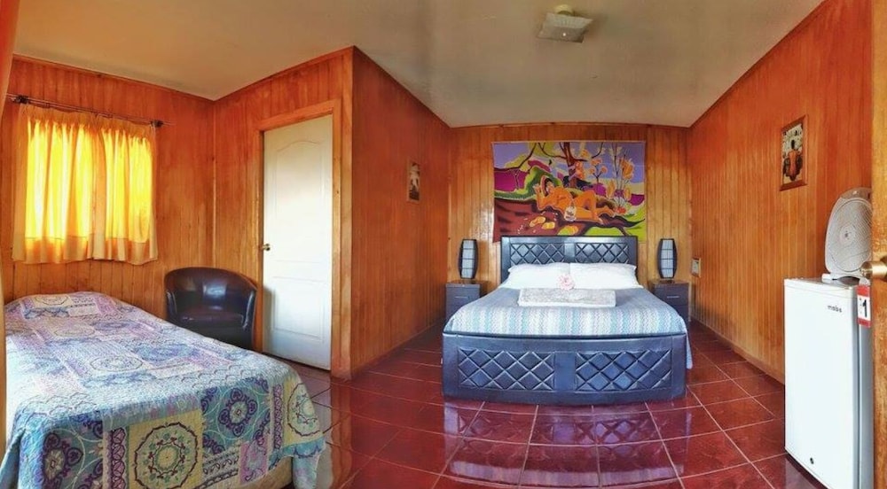 Hostal Akapu