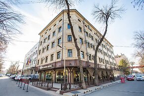 Grand Capital Hotel