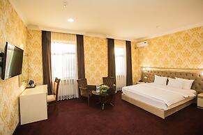 Grand Capital Hotel