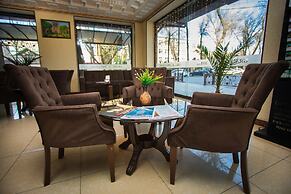 Grand Capital Hotel