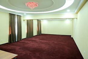 Grand Capital Hotel