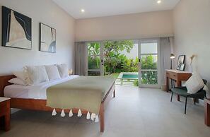 Echo Beach Villa & Apartment