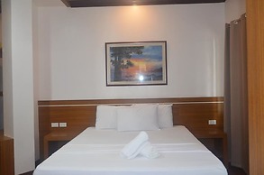 Robinland Vacation Home Badian