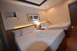 Robinland Vacation Home Badian