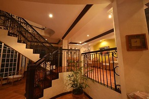 Robinland Vacation Home Badian