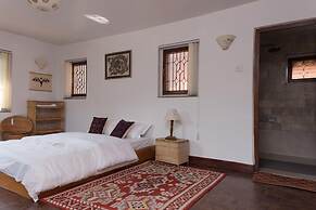 Tembas House