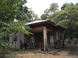 Ban Suan Ramburi