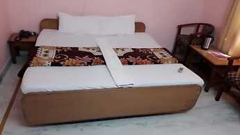 Hotel Atul Regency