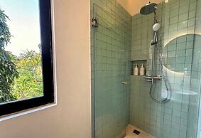 Baan Jai Dee Beach Front Hotel