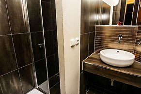 Hostel One Miru