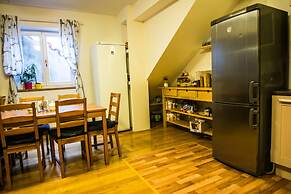 Hostel One Miru