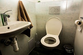 Hostel One Miru