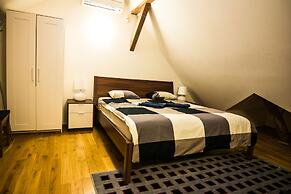 Hostel One Miru