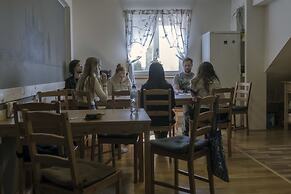 Hostel One Miru