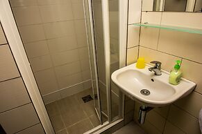 Hostel One Miru