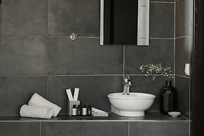 Acropolis Suites Troulanda