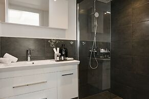 Acropolis Suites Troulanda