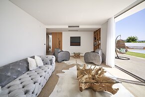 Oliveira House