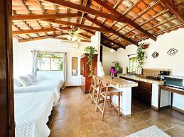 CABO BOHEMIA Tropical Garden Studios