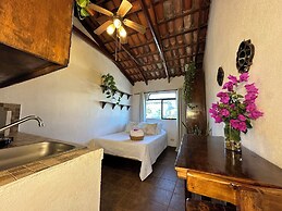 CABO BOHEMIA Tropical Garden Studios