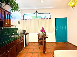 CABO BOHEMIA Tropical Garden Studios