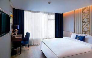 GLOW Sukhumvit 5 by Centropolis