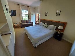 Newlands Guest House