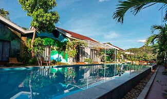 Commander Lodge