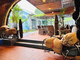 Commander Lodge