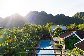 Commander Lodge