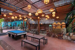 Commander Lodge