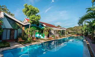Commander Lodge