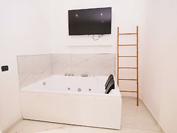 Costantino Home