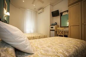 Ava Rooms