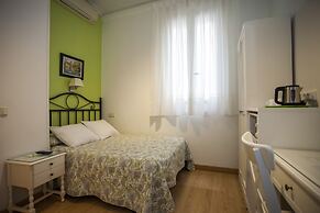 Ava Rooms