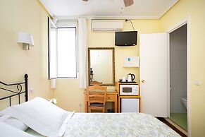 Hostal Los Alpes