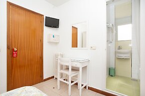 Hostal Los Alpes