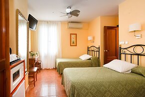 Hostal Los Alpes