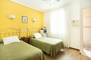 Hostal Los Alpes