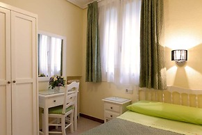 Hostal Los Alpes