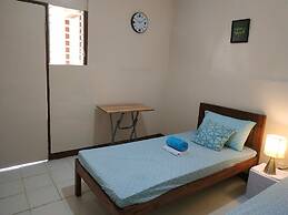 Nelmann's Nipa Huts
