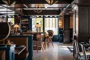 Tulsa Club Hotel, Curio Collection by Hilton