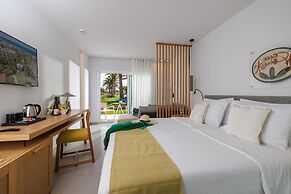 Anissa Beach & Village