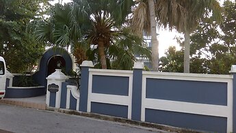 Bermuda Villa Guest House