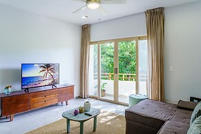 Condo Complex with an Alluring Pool & Tropical Vibes by Stella Rentals