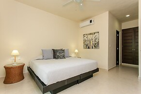 Condo Complex with an Alluring Pool & Tropical Vibes by Stella Rentals
