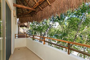 Condo Complex with an Alluring Pool & Tropical Vibes by Stella Rentals
