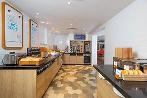 Holiday Inn Express Exeter - City Centre by IHG